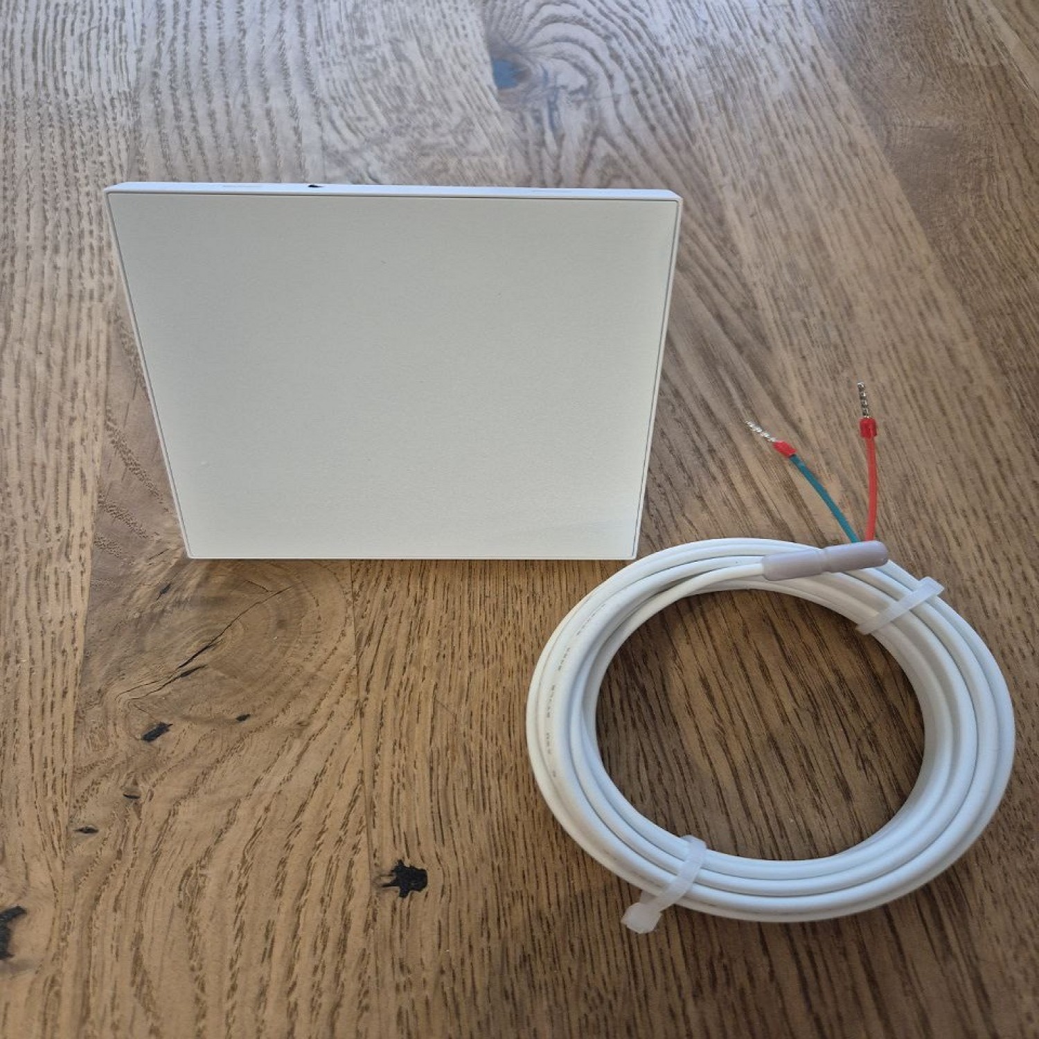 Электрофурнитура Elekomp Pro Термостат ELP410WH