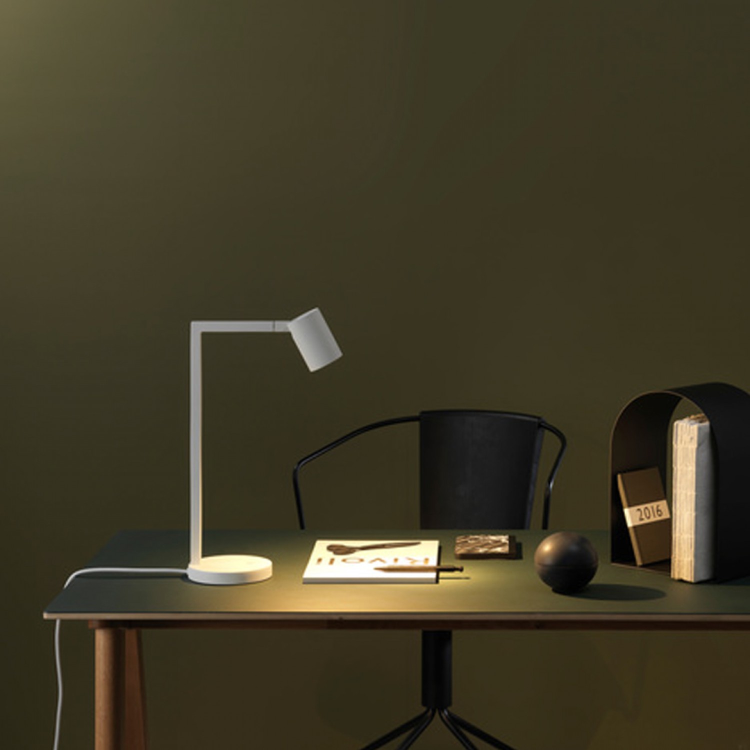 Настольная лампа Astro Ascoli Desk 1286016