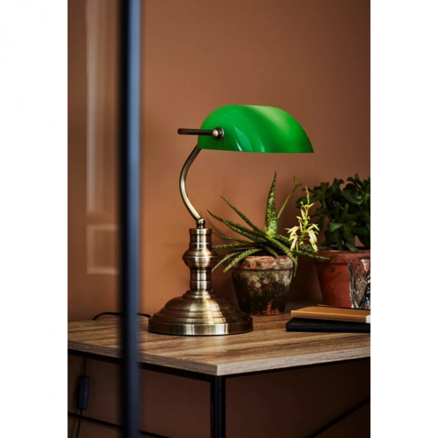 Настольная лампа MarkSlojd Sweden BANKERS Table 42cm 1L Oxide/Green 105931