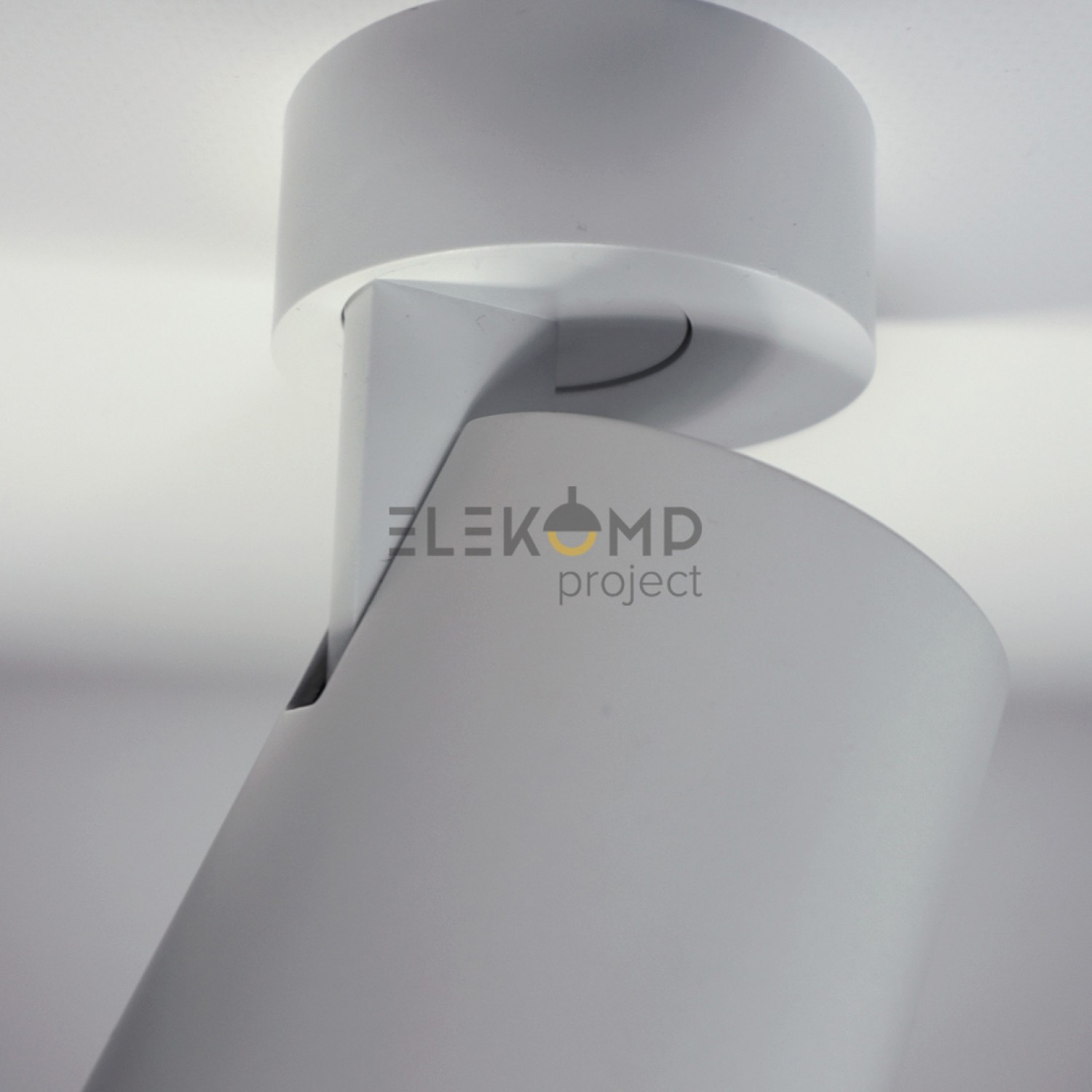 Спот Elekomp Pro Spot Long 18w M Premium 246777