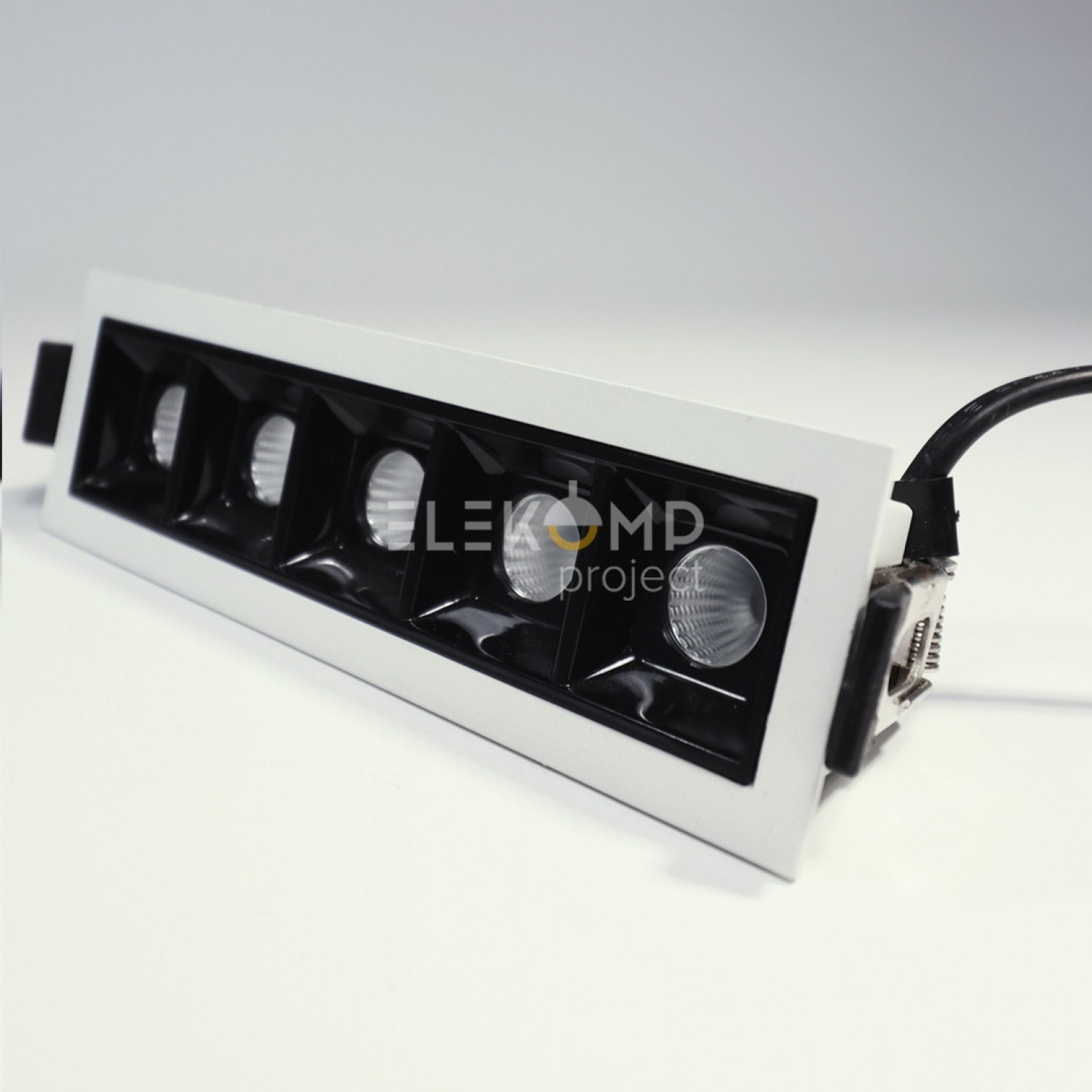 Точечный светильник Elekomp Pro Downlight Premium 12w Line 168401