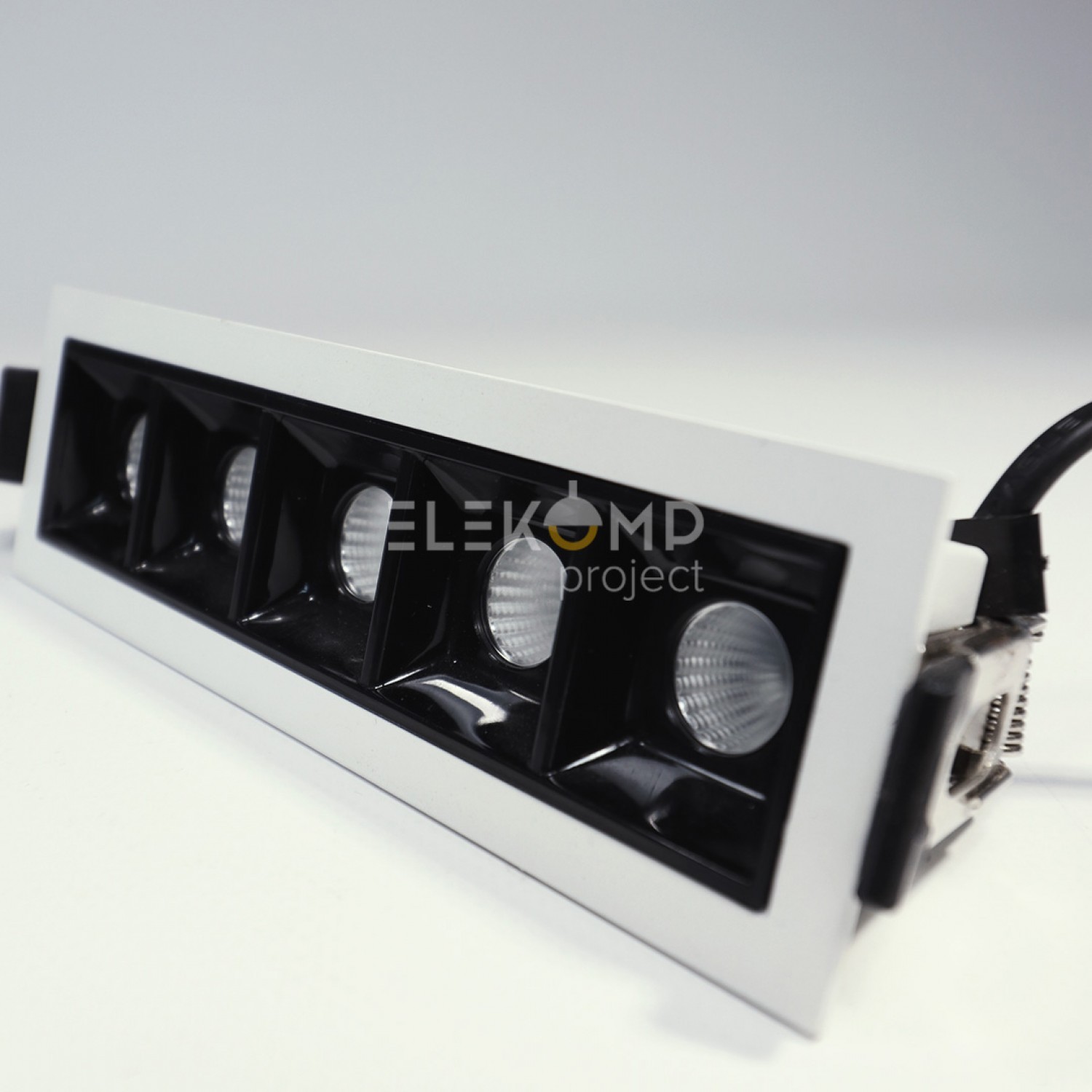 Точечный светильник Elekomp Pro Downlight Premium 12w Line 244580