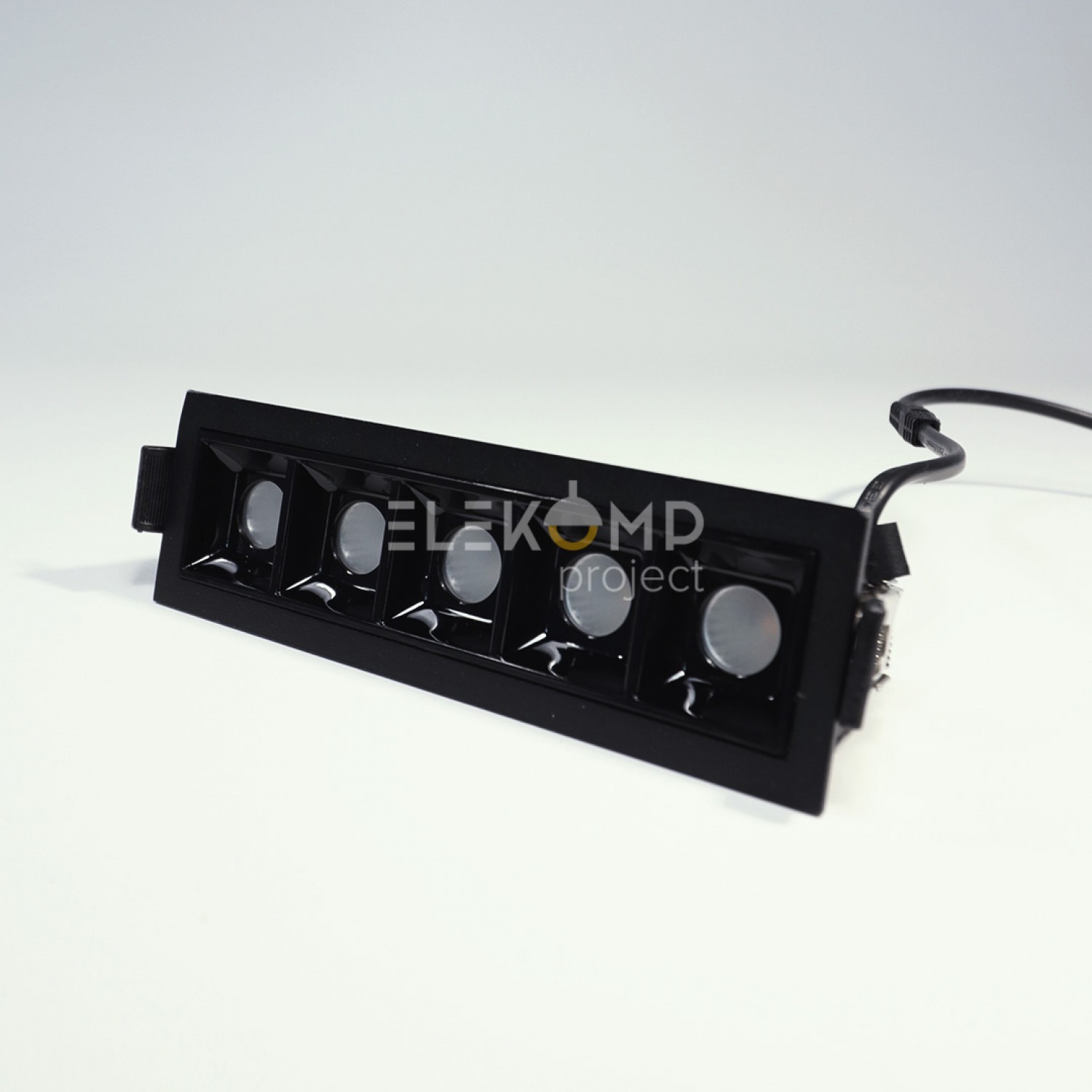 Точечный светильник Elekomp Pro Downlight Premium 12w Line 244581