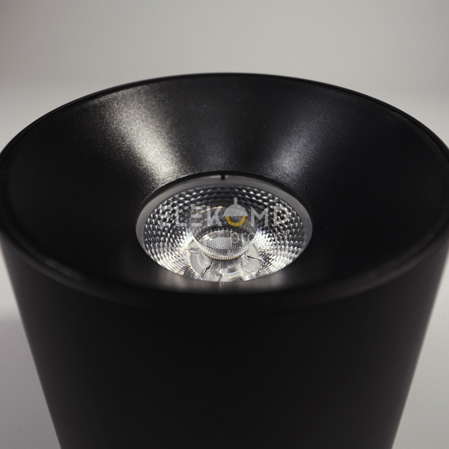 Точковий світильник Elekomp Pro Tube Architectural 18w R Premium 153808