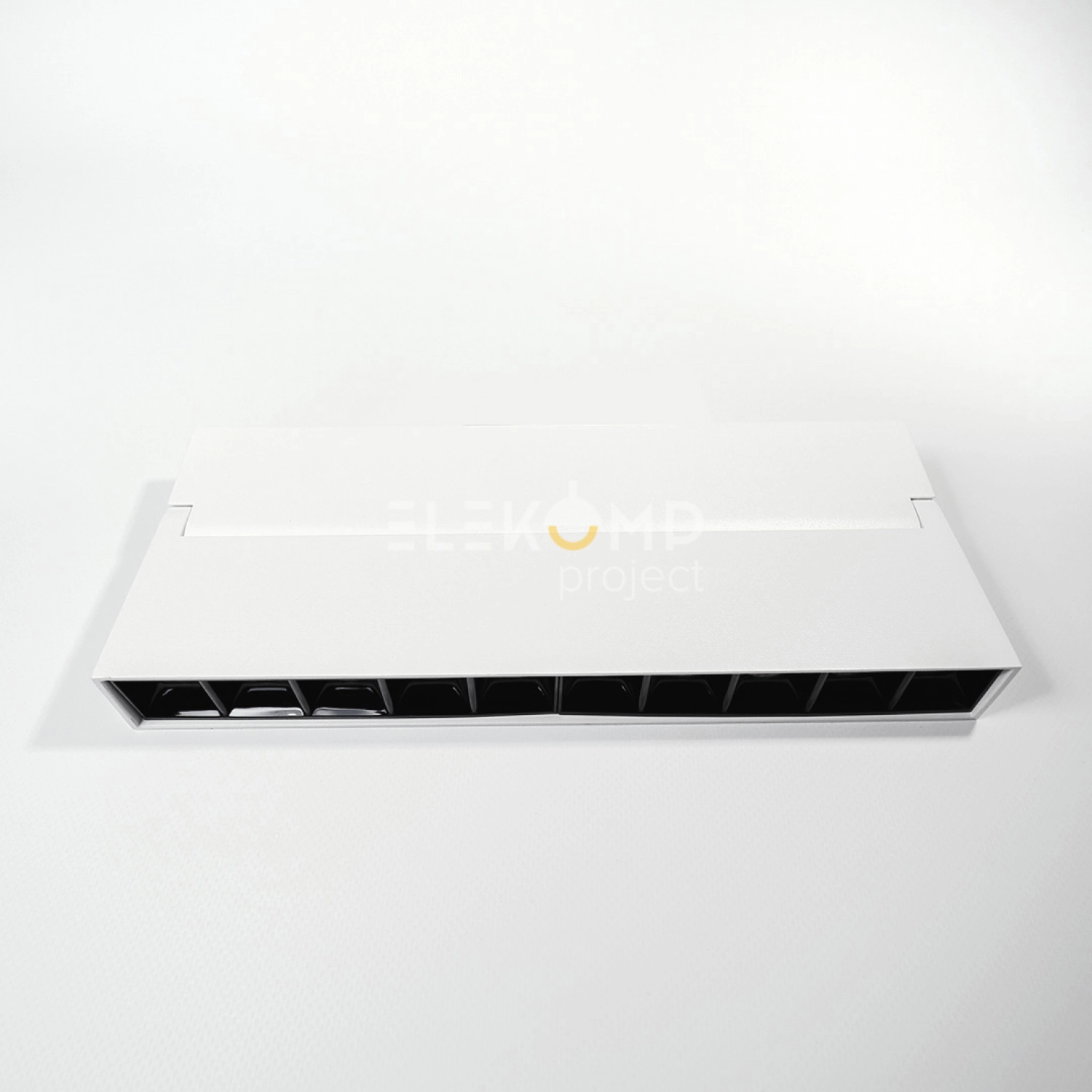 Точечный светильник Elekomp Pro Spot Book  24w S Premium 246785